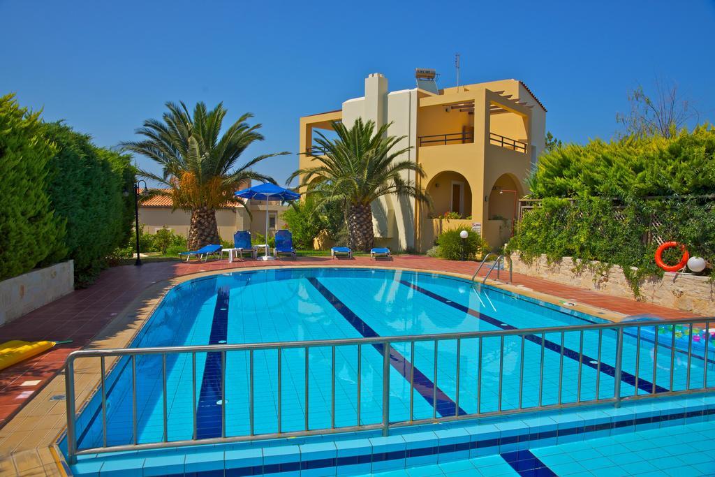 Aloni Villas ريثيمنو الغرفة الصورة